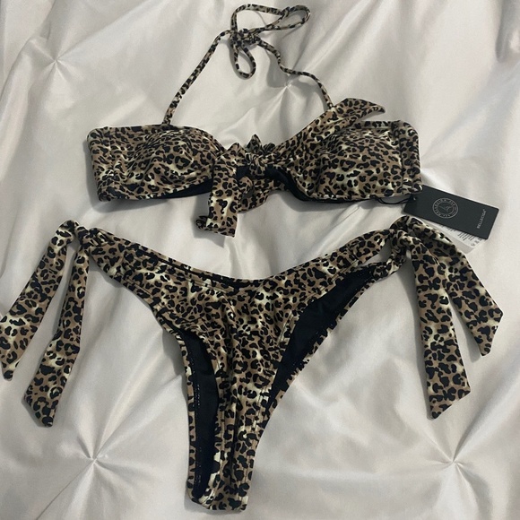 Relleciga leopard bikini SIZE SMALL NEW WITH TAGS RU3130-510 + RD3131-510 - Picture 1 of 5